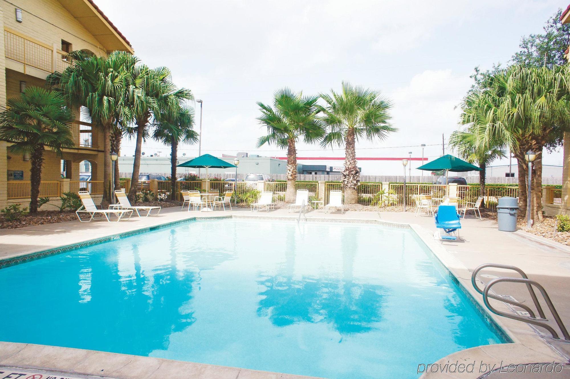Travelodge By Wyndham Houston Cy-Fair Cypress Esterno foto